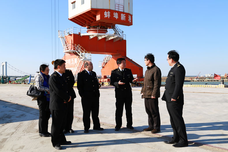 海关女关长郑平照片_蚌埠海关关长的收入